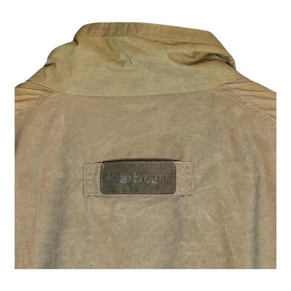 Barbour Super Lightweight Waterproof Utility Jacket in Weathered Olive - Picture 5 of 9